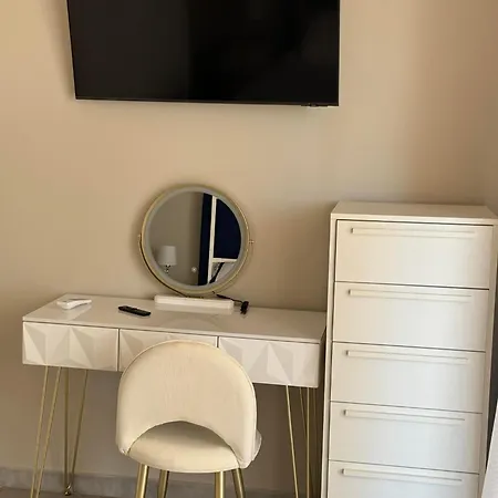 Casa Dei Fiori 3* ベルヴェデーレ・マリッティモ