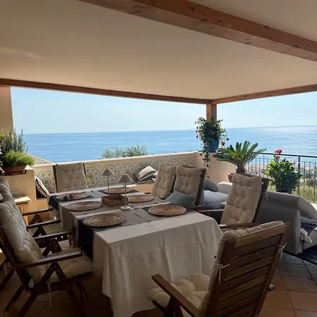 Bed and Breakfast Casa Dei Fiori 3*
