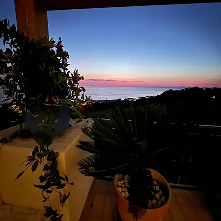 Casa Dei Fiori Bed and Breakfast 3*