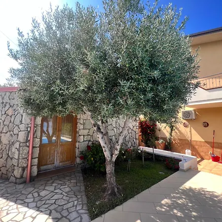 Bed and Breakfast Casa Dei Fiori 3*